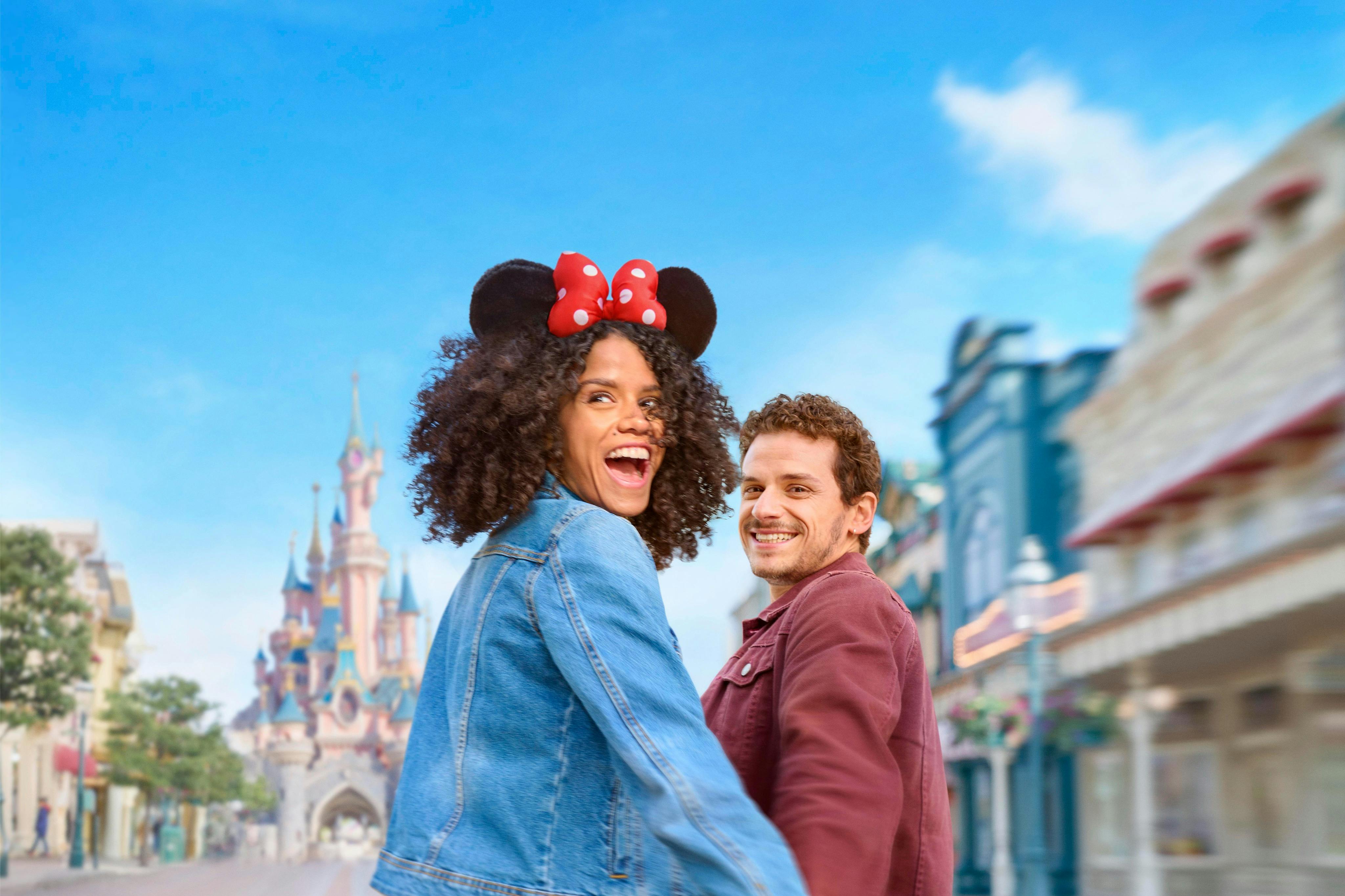Friends having fun at Disneyland Paris