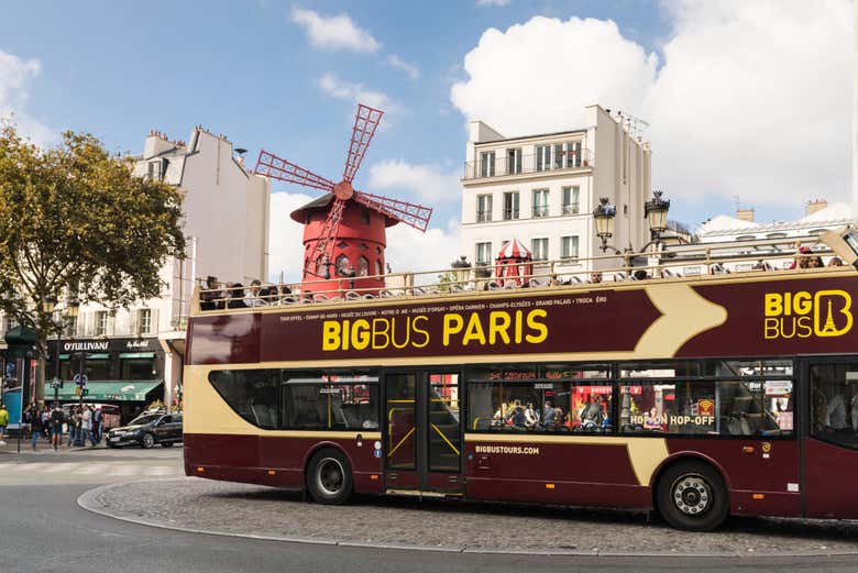 Moulin Rouge seen from the hop-on hop-off bus