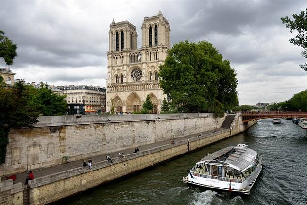 Paris River Boats