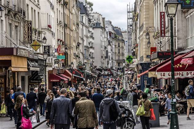 Les Halles Neighborhood