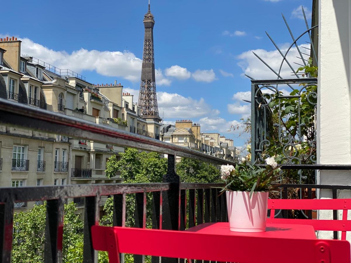 Cheap hotels near the Eiffel Tower